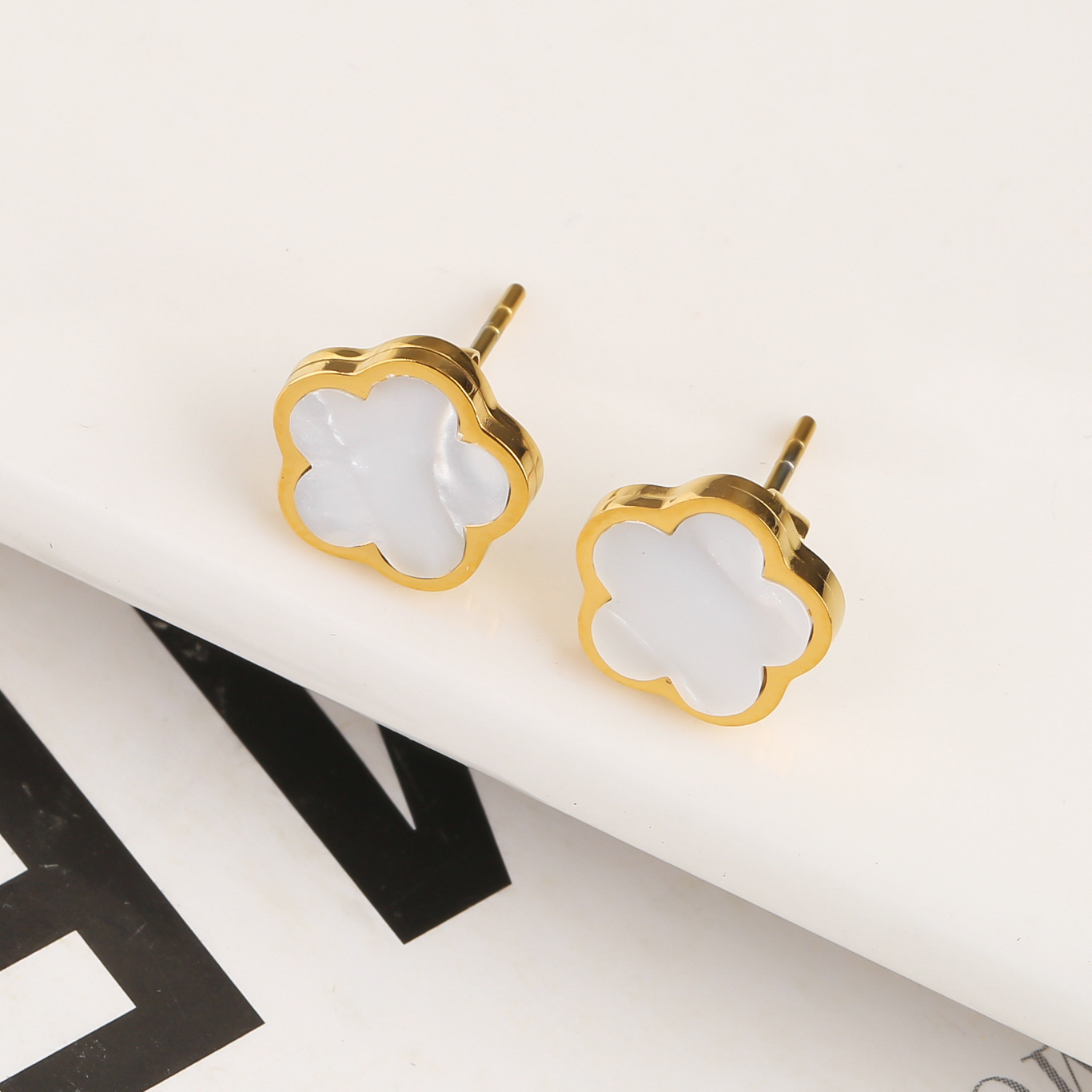 Stainless Steel Five-Petal Jewelry Set